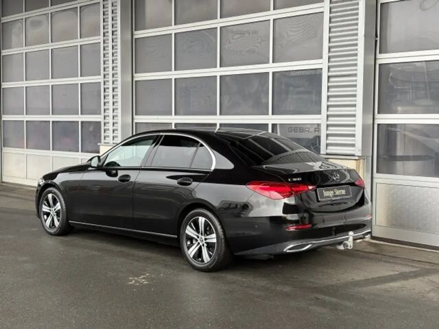 Mercedes-Benz C 180 AVANTGARDE Sedan