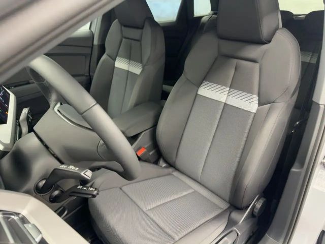 Audi Q4 e-tron 45 LED Navi DAB Sportsitze