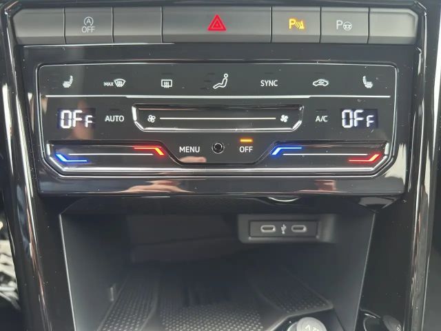 Volkswagen T-Roc 1.5 TSI DSG R-Line