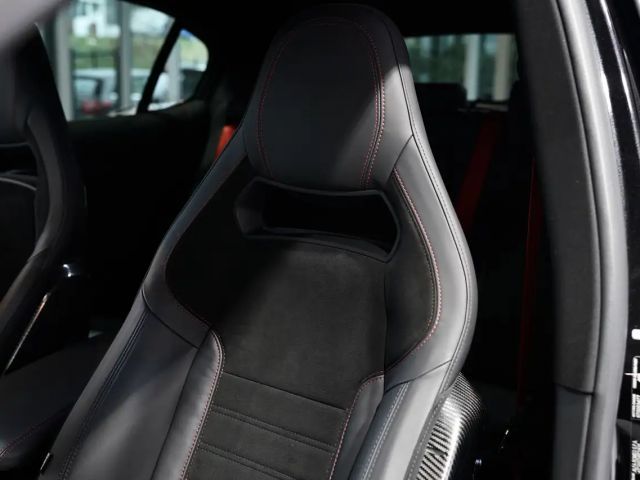 Alfa Romeo Stelvio Carbon Q4 Quadrifoglio