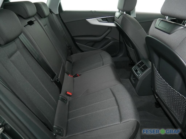 Audi A4 30 TDI Avant S-Tronic