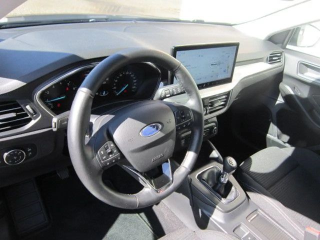 Ford Focus Titanium Wagon