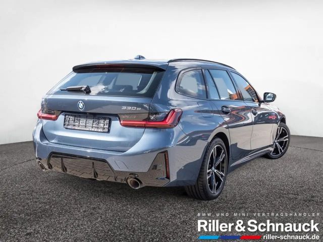 BMW 330 330e M-Sport Touring xDrive