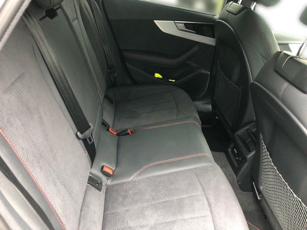 Audi A4 40 TFSI Avant Quattro S-Line S-Tronic