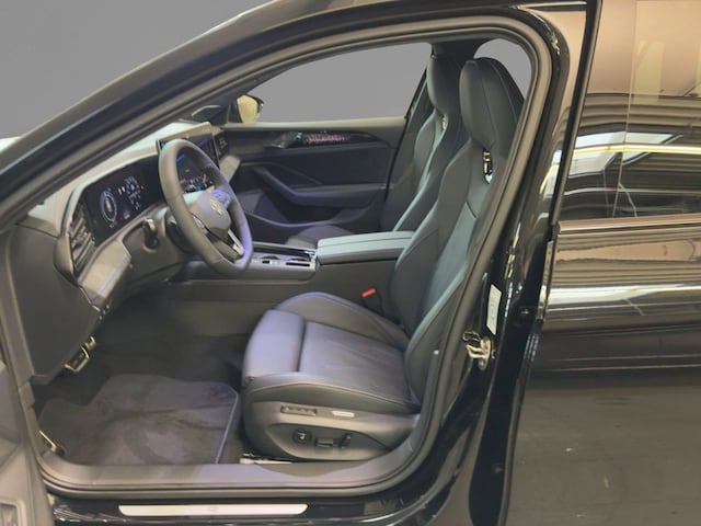 Volkswagen Passat DSG R-Line eHybrid