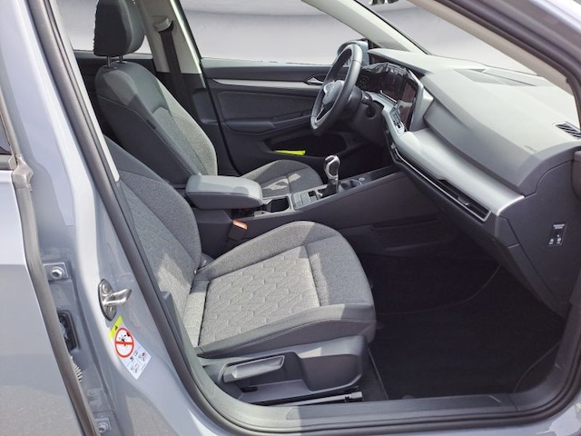 Volkswagen Golf 1.0 TSI IQ.Drive Life Variant