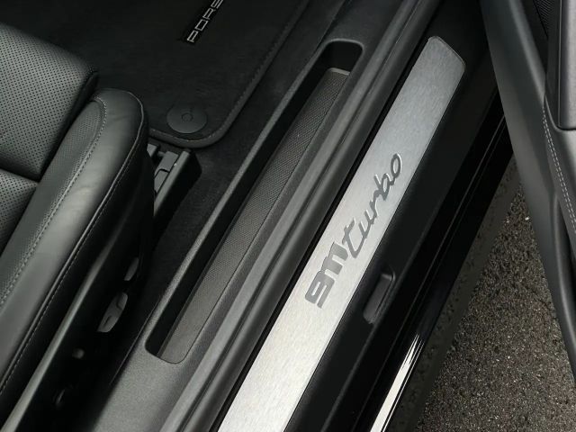 Porsche 992 Cabrio Turbo