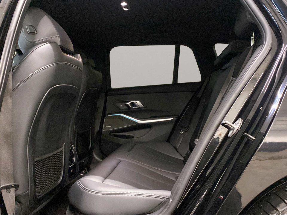 BMW 330 330e Touring