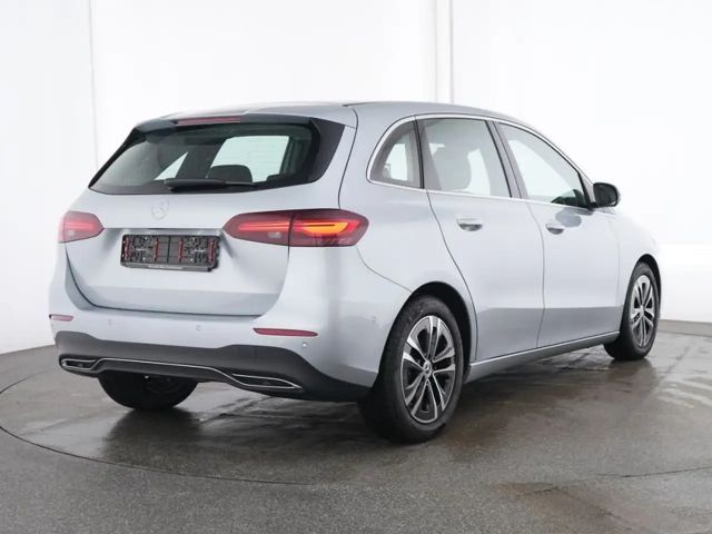 Mercedes-Benz B 180 Progressive