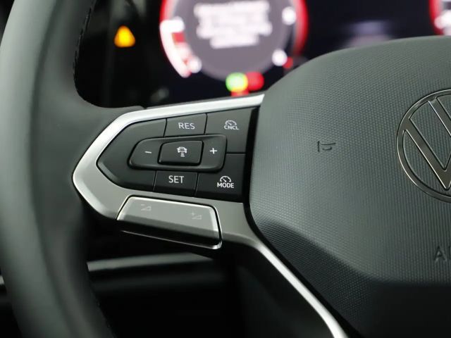 Volkswagen Golf Business DSG Variant