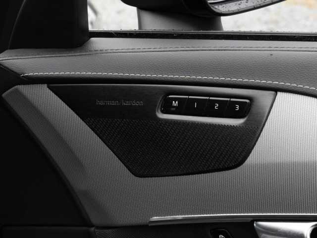 Volvo XC90 R-Design Recharge