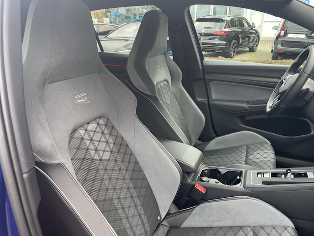 Volkswagen Golf DSG R-Line