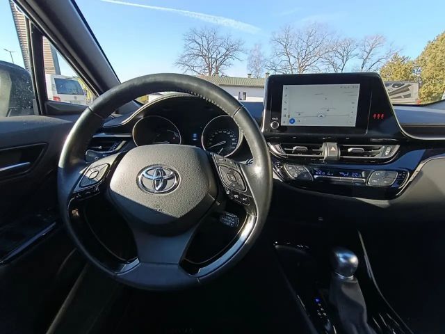 Toyota C-HR Hybride Team D