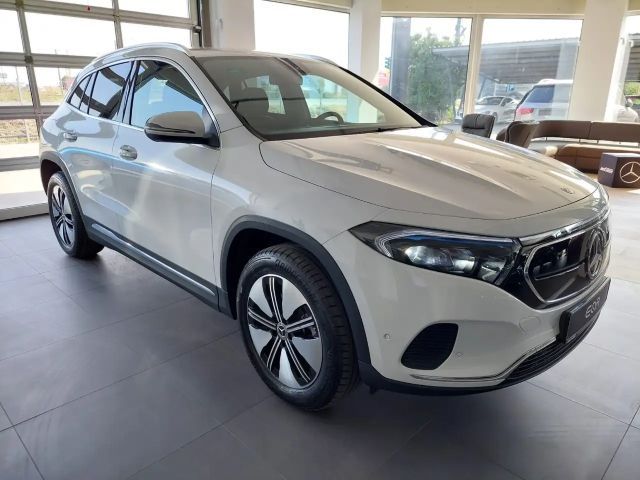 Mercedes-Benz EQA 250 Electric Art