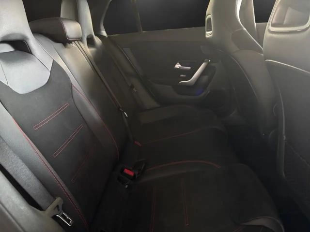 Mercedes-Benz CLA 200 AMG Line Shooting Brake