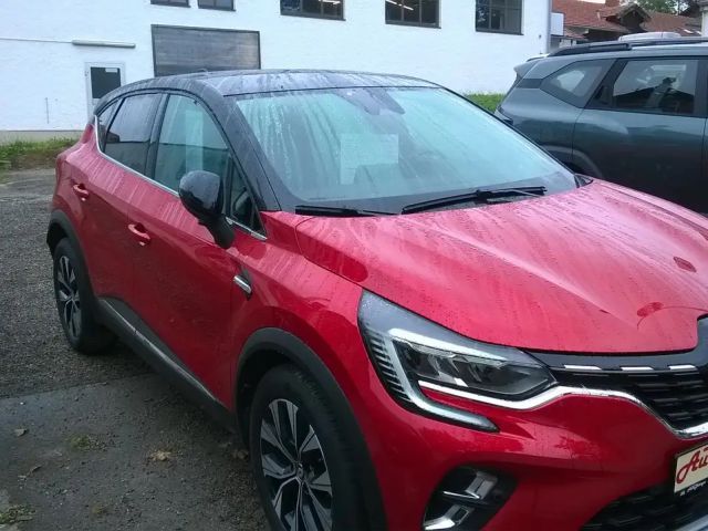 Renault Captur EDC Hybrid Techno