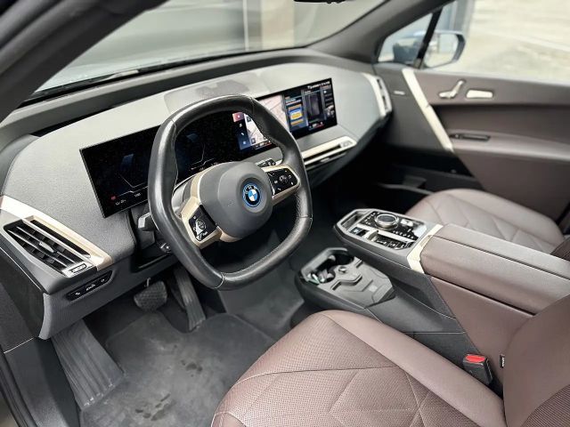 BMW iX xDrive50