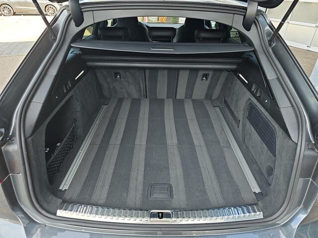 Audi S6 Avant Quattro