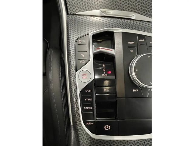 BMW 330 330e M-Sport Touring xDrive