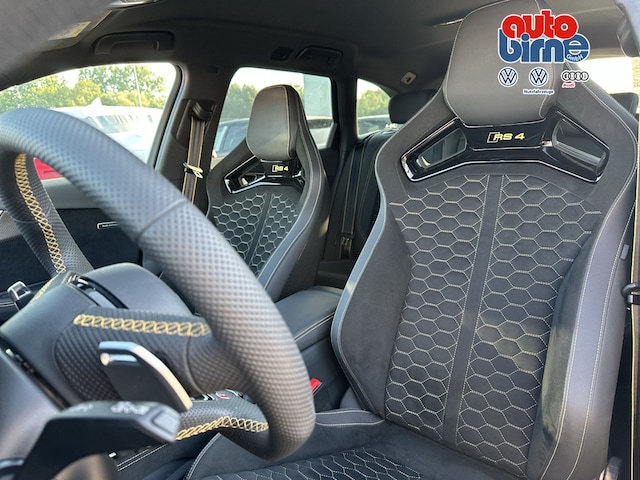 Audi RS4 Avant Quattro