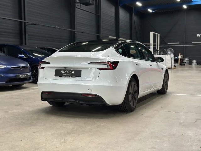 Tesla Model 3 AWD Long Range