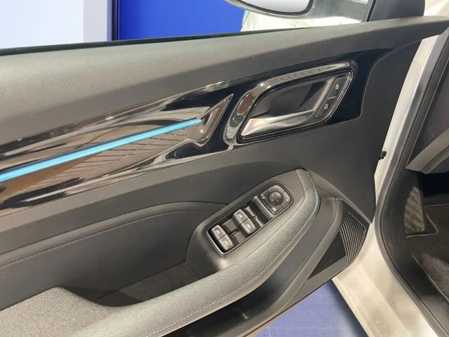 MG MG5 Luxury Standard range