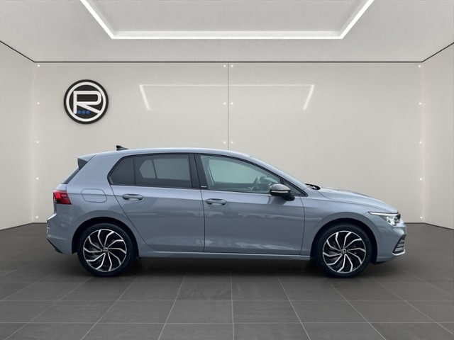 Volkswagen Golf 1.5 eTSI DSG Golf VIII