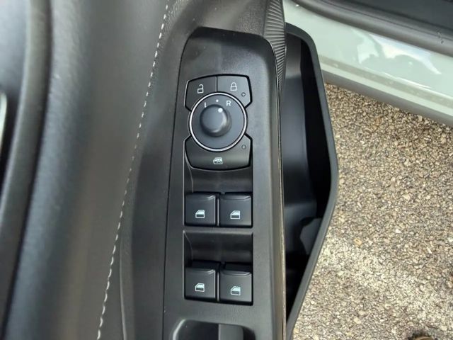 Ford Puma EcoBoost Titanium