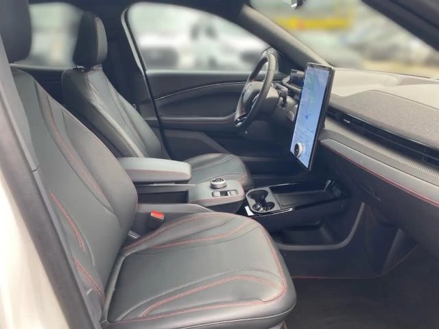 Ford Mustang Mach-E AWD Extended range