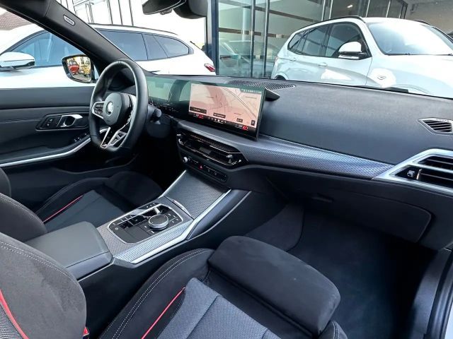 BMW 320 320d M-Sport Sedan