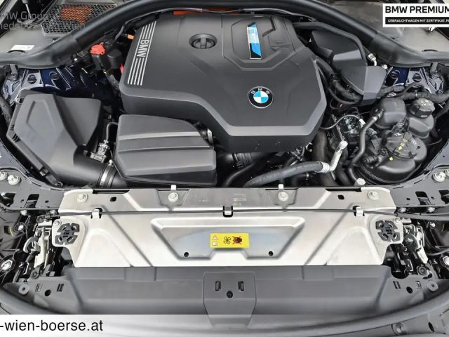 BMW 330 330e Sedan xDrive