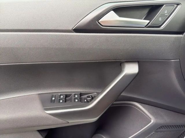 Volkswagen Polo Basis