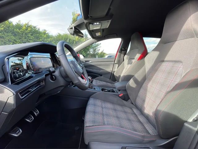 Volkswagen Golf 2.0 TSI GTI