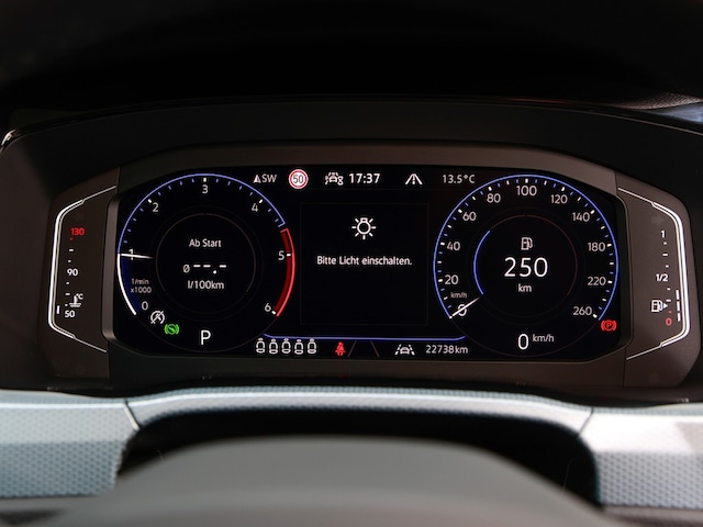 Volkswagen Touran 2.0 TDI DSG R-Line