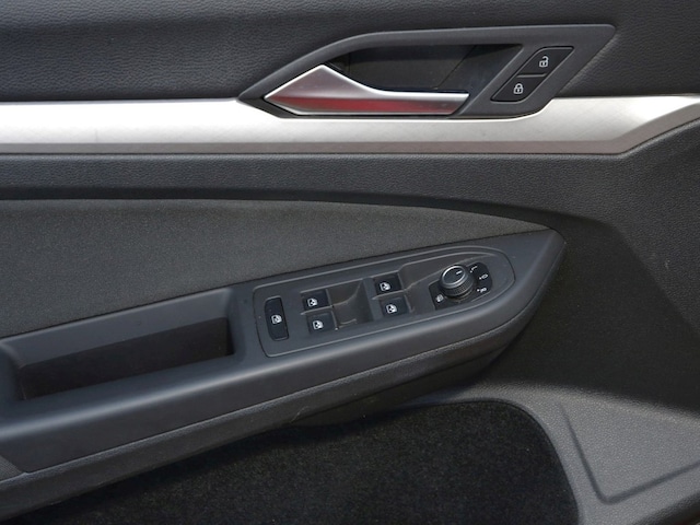 Volkswagen Golf 1.5 TSI Golf VIII Life Variant