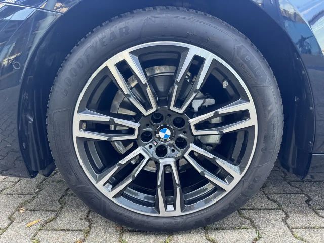 BMW 520 520i M-Sport Sedan