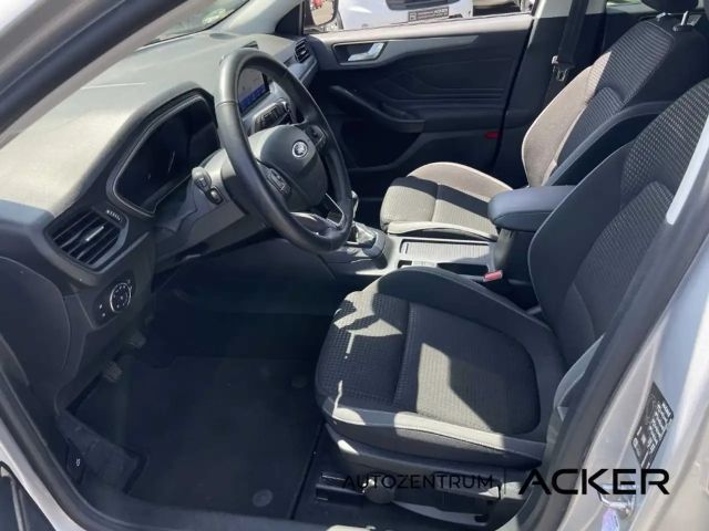 Ford Focus Cool & Connect Wagon