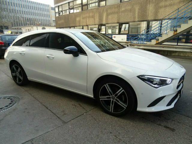 Mercedes-Benz CLA 200 CLA 200 d Progressive