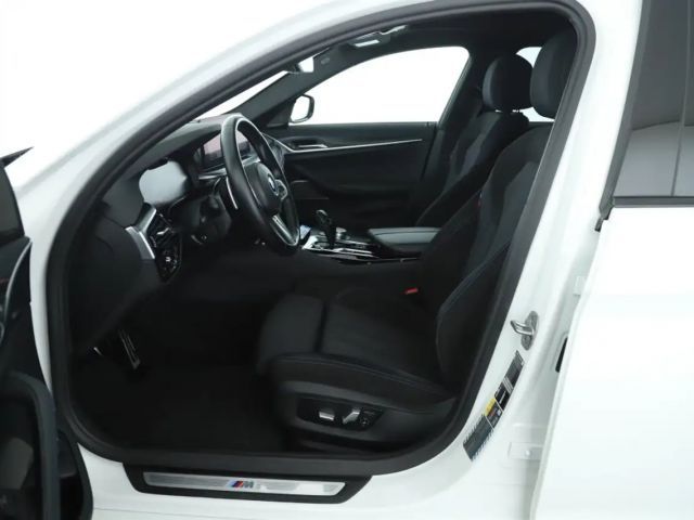 BMW 530 530e M-Sport Touring xDrive