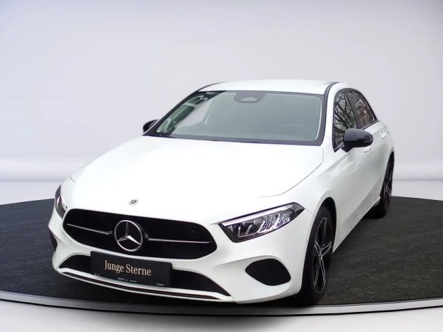 Mercedes-Benz A 180 Hatchback Progressive