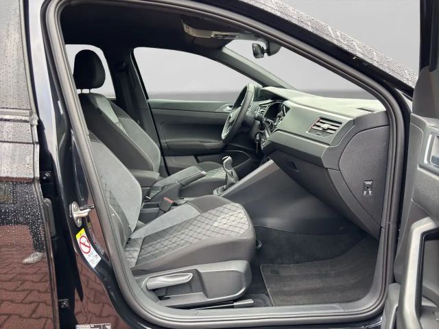 Volkswagen Taigo 1.0 TSI R-Line Style