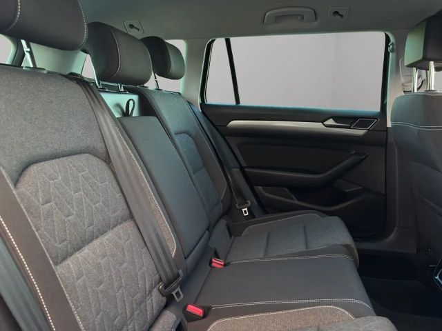 Volkswagen Passat 1.5 TSI Business DSG Variant