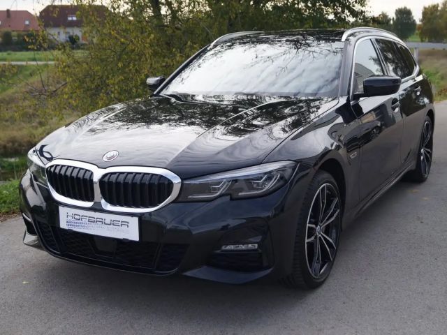 BMW 330 330e Touring xDrive