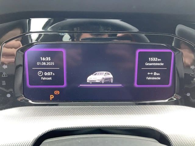 Volkswagen Golf DSG R-Line