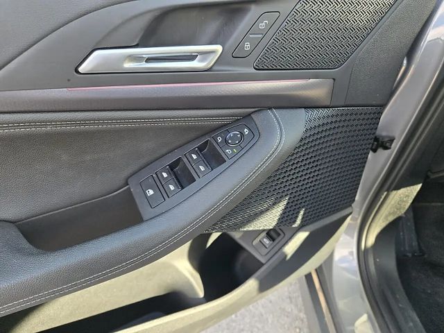 BMW 218 218d Active Tourer Sedan