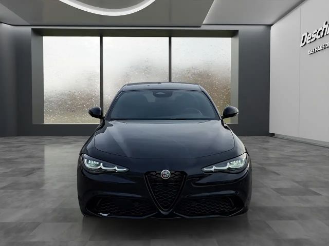 Alfa Romeo Giulia AT8 Q4 Veloce