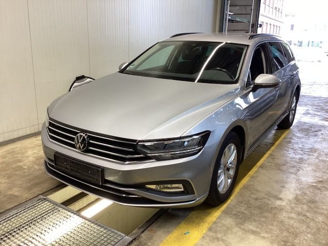 Volkswagen Passat 1.5 TSI Business DSG Variant