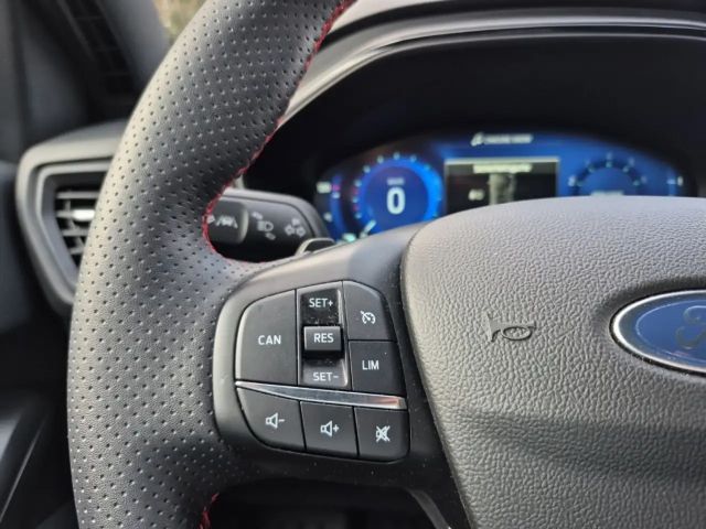 Ford Focus ST Line Wagon