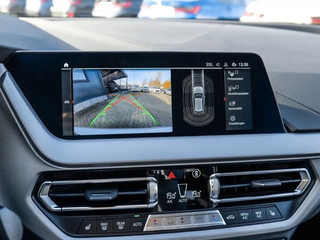 BMW 116 116d 5-deurs Advantage pakket Sedan