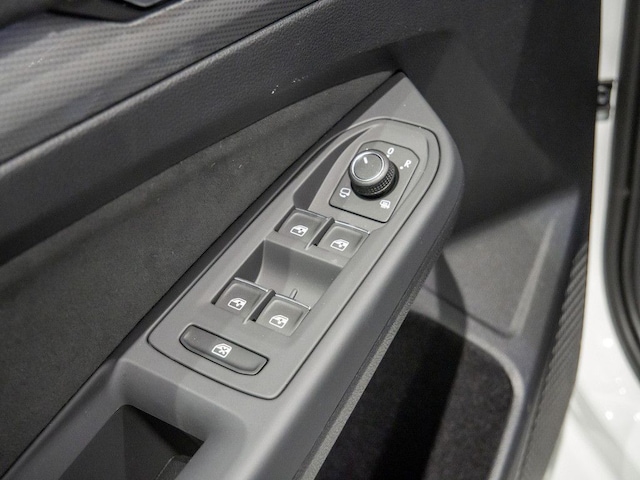 Volkswagen Golf 1.5 eTSI DSG Golf VIII Style